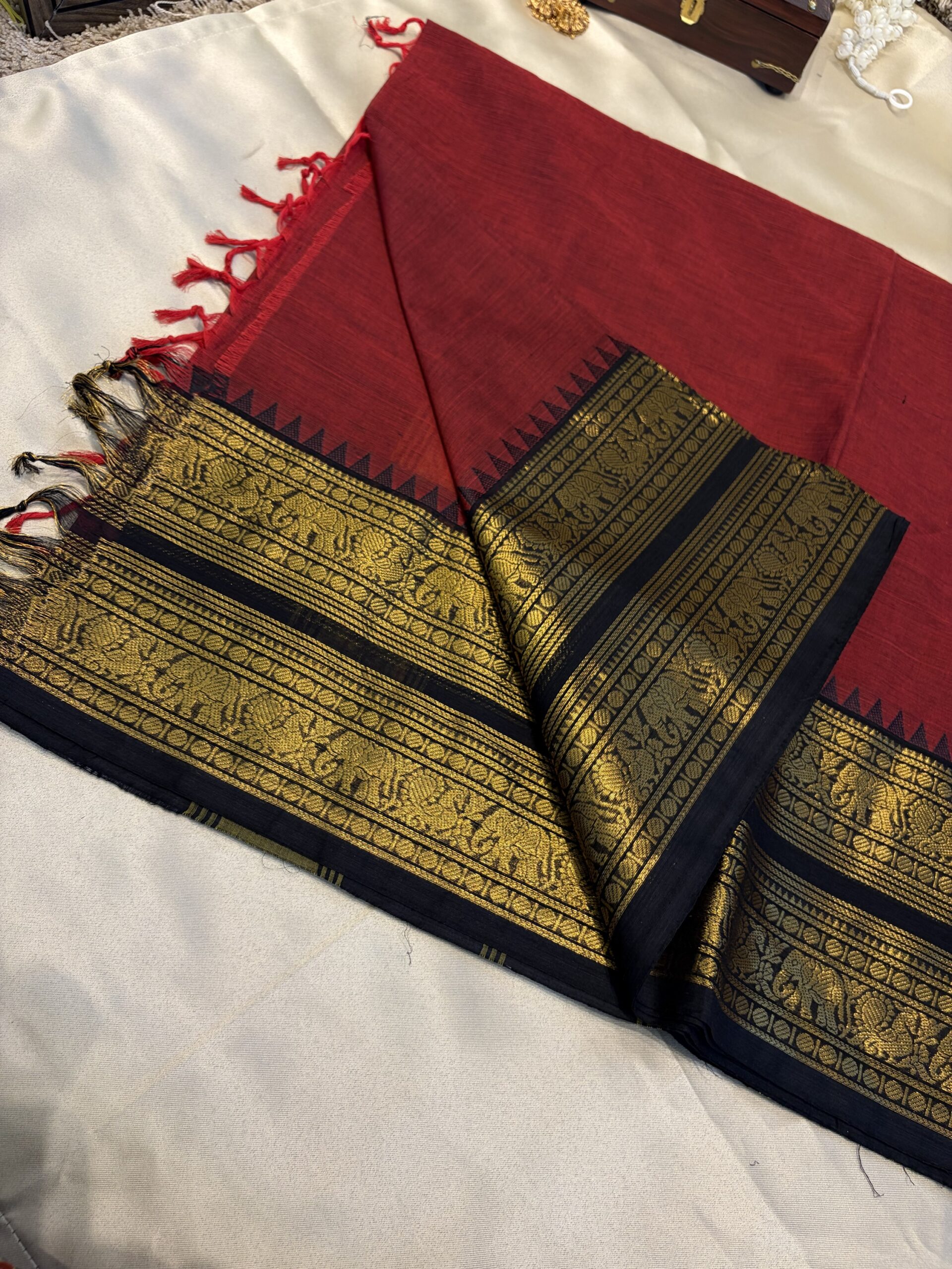 PREMIUM 100 counts KANCHI COTTON SAREE WITH RETAPETA BORDER-RED-BLACK FOR traditional, halfsaree, weddingoutfit, bridalwear , southindian , handwork, engagement outfit, kerala halfsaree